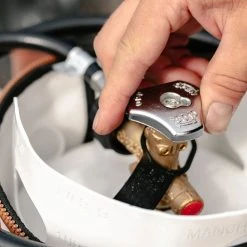 Ignik Outdoors Gas Growler Deluxe -Stone Glacier Shop ignik outdoors gas growler deluxe 3