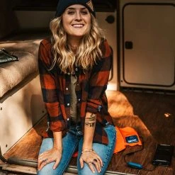 Ignik Outdoors Heated Seat Cover -Stone Glacier Shop ignik outdoors heated seat cover lifestyle