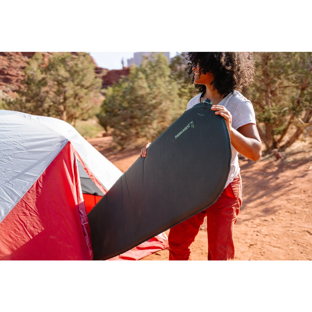 Thermarest Trail Scout Sleeping Pad 4 Thermarest Trail Scout Sleeping Pad - Image 4